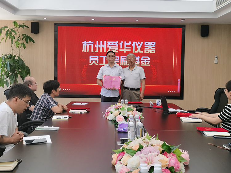 二等奖2小.jpg 二等奖2小.jpg